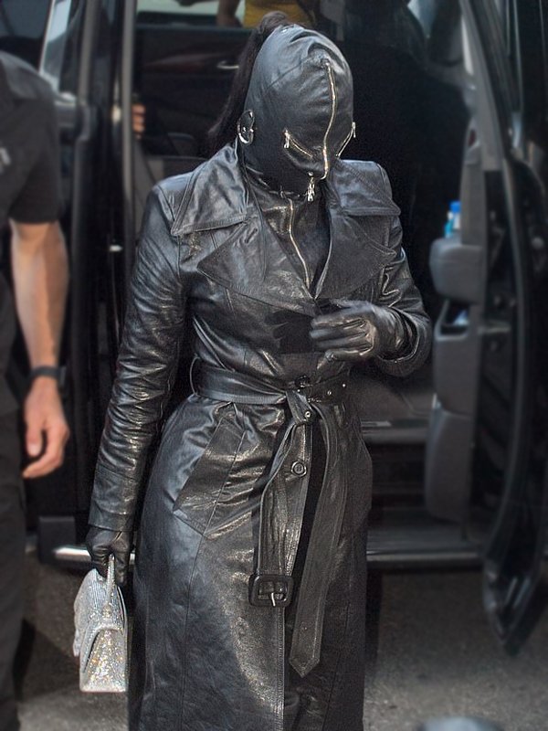 Met Gala 2021 Kim Kardashian Coat