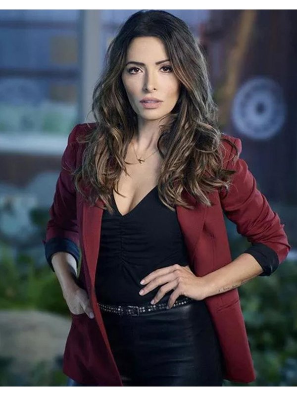 SexLife Sarah Shahi Blazer