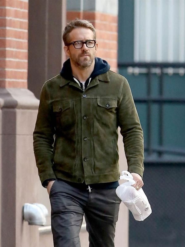 Ryan Reynolds Red Notice Green Jacket