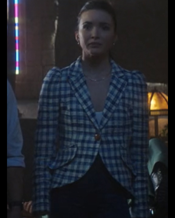 Bess’s blue check blazer on Nancy Drew