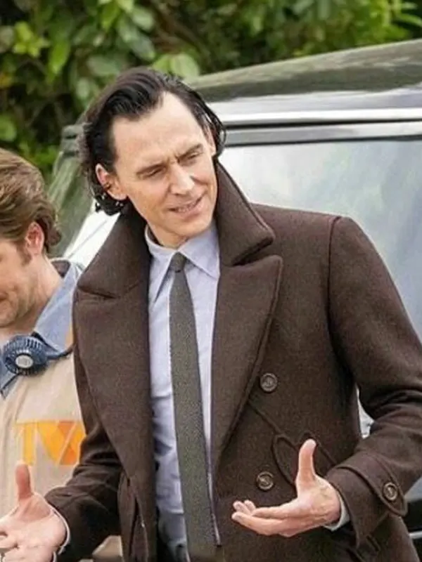 Loki S02 Tom Hiddleston Peacoat