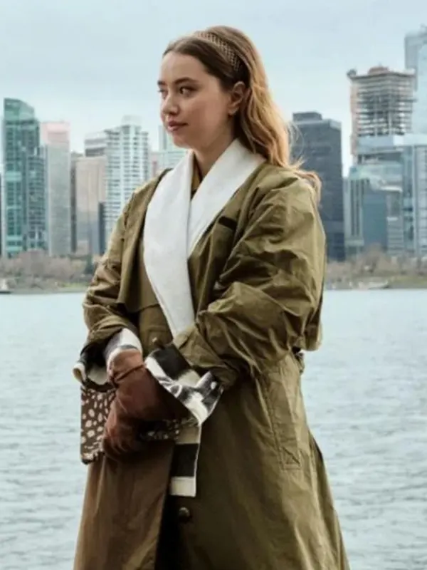 Fakes 2022 Zoe Christensen Green Coat