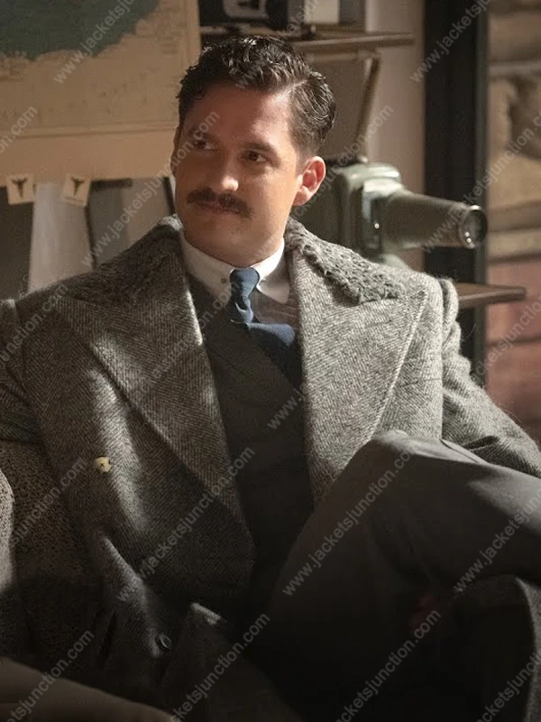 Pennyworth S02 Thomas Wayne Grey Coat