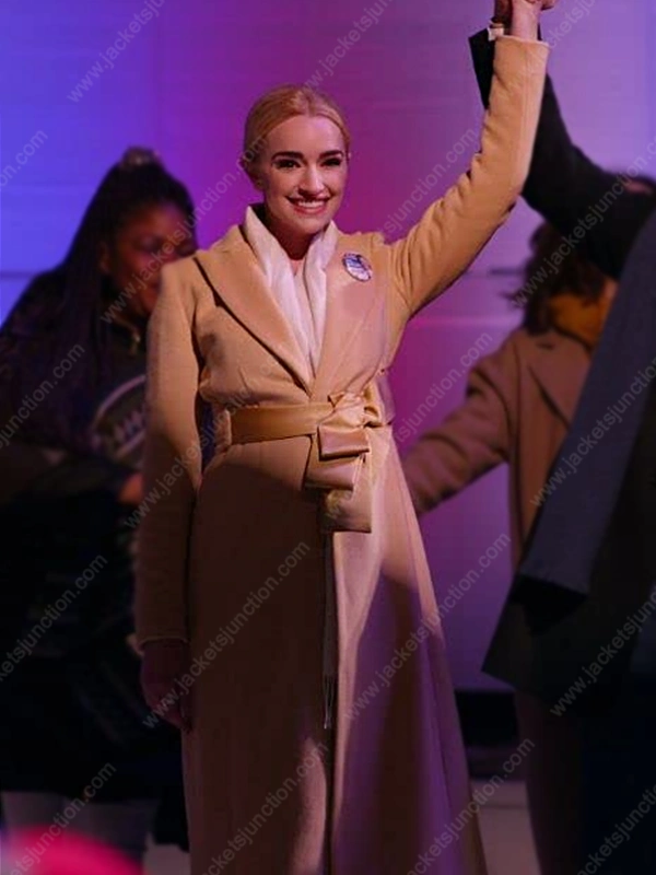 Brianne Howey Ginny & Georgia S02 Trench Coat