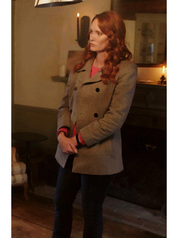 Jennifer Marshall Mysteries Decoded S03 Brown Coat