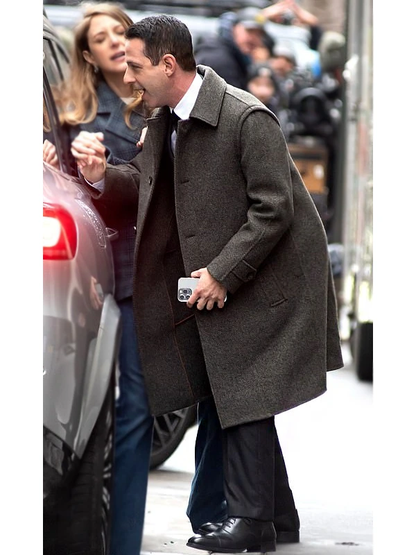 Jeremy Strong Succession S04 Gray Coat