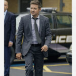 Mayor Of Kingstown S02 Jeremy Renner Suit