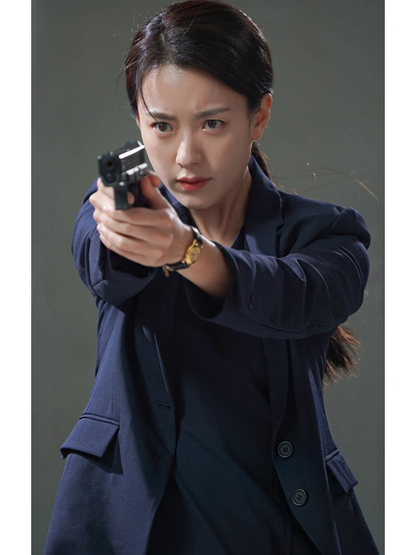 Han Hyo-Joo Moving 2023 Blue Blazer