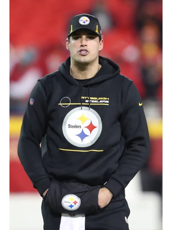 Steelers hotsell black hoodie