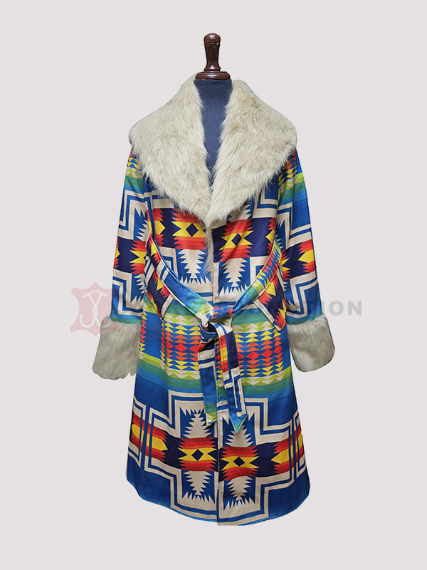 lainey wilson coat