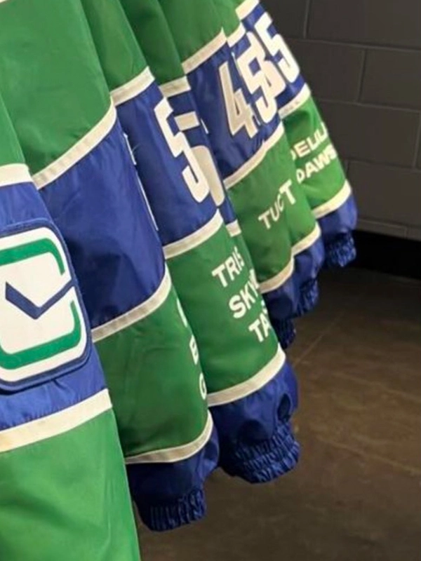 Vancouver Canucks Wag Blue Jacket