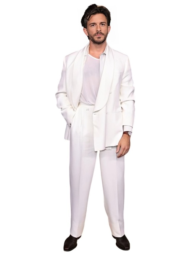 Bridgerton Premiere Jonathan Bailey White Suit