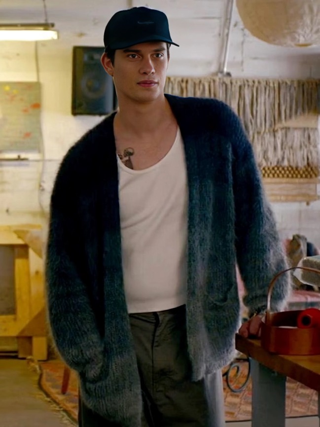 Nicholas Galitzine Cardigan The Idea of You