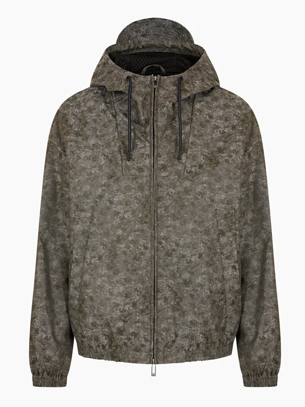 Water-repellent hooded blouson jacket with a camouflage pattern