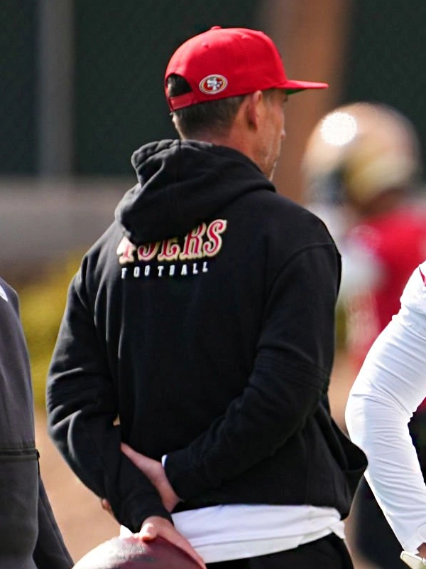 Kyle Shanahan 49ers Black Sideline Club Hoodie