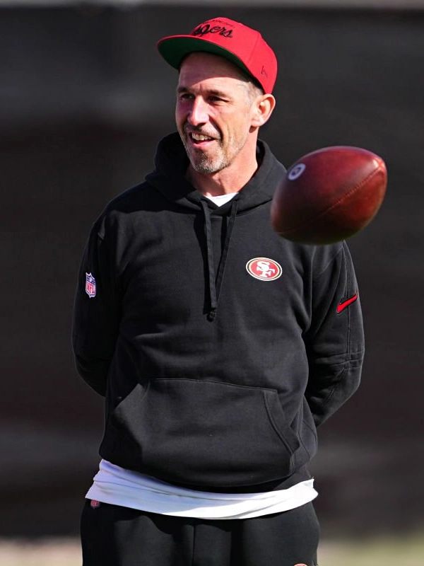 Kyle Shanahan 49ers Black Sideline Hoodie