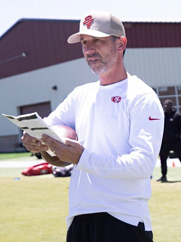 Kyle Shanahan 49ers White Sweatshirt