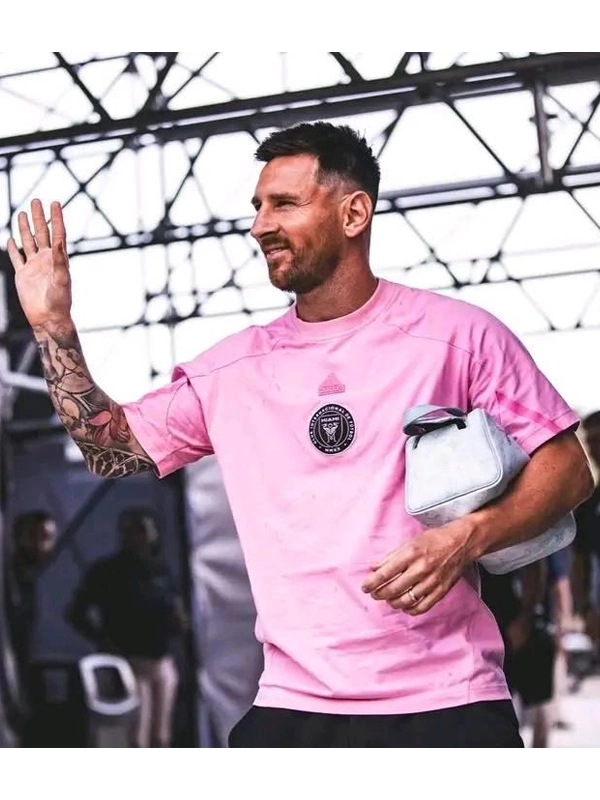 Lionel Messi Inter Miami Pink Travel T-Shirt