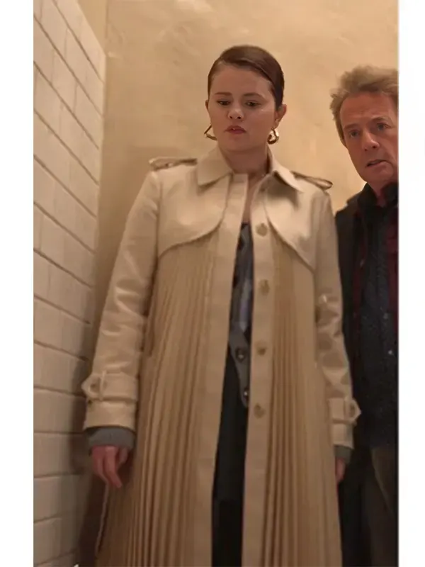 Only-Murders-in-the-Building-S04-Selena-Gomez-Beige-Pleated-Coat