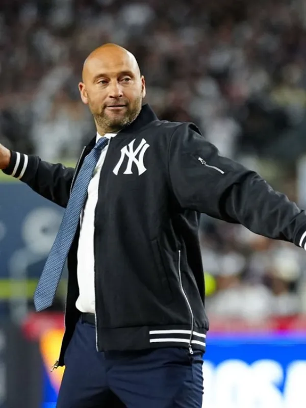 MLB-World-Series-Derek-Jeter-New-York-Yankees-Bomber-Jacket-Black